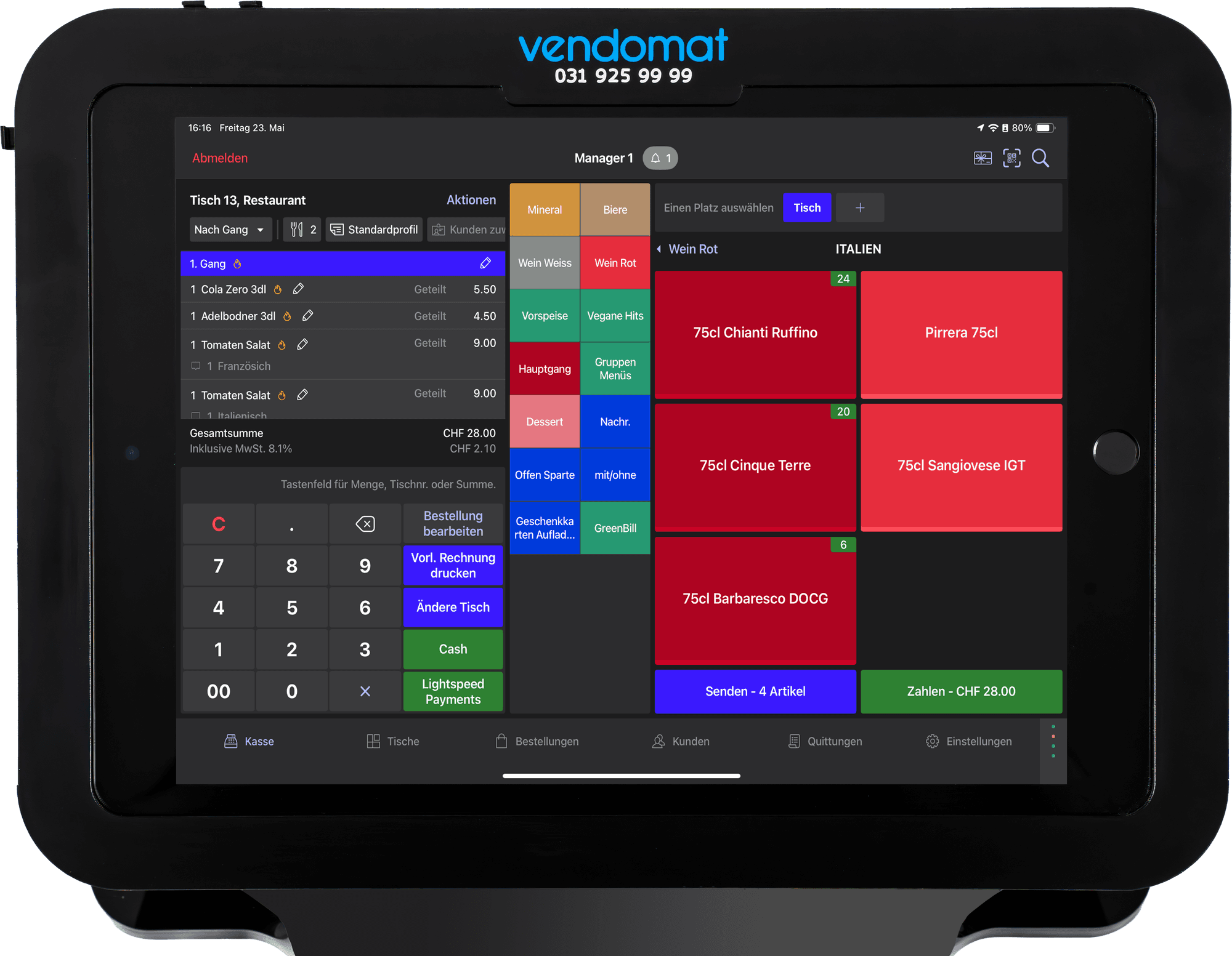 Lightspeed Kasse zeigt Rotweine aus Italien mit aktueller Bestandsmenge pro Artikel. iPad ist im Vendomat Ständer montiert.